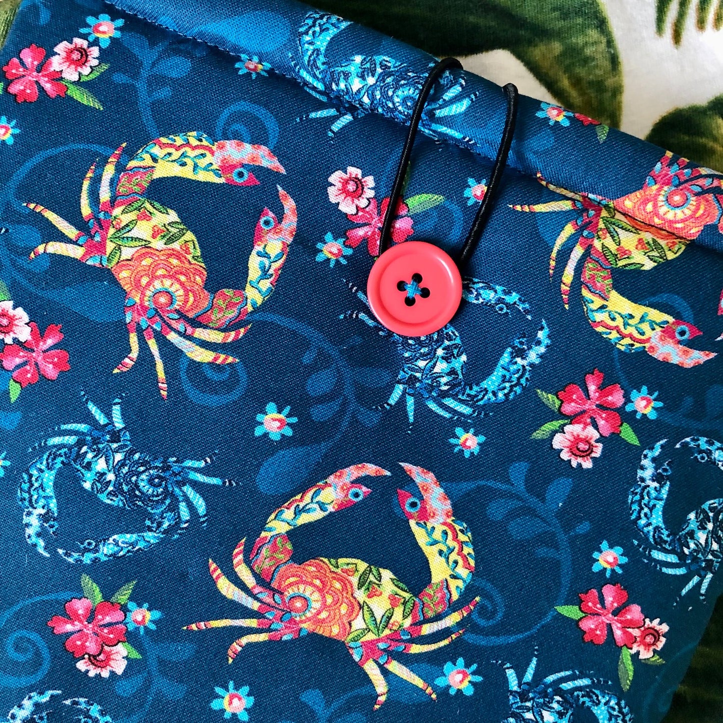 Crab Tropical Floral padded book/tablet sleeve