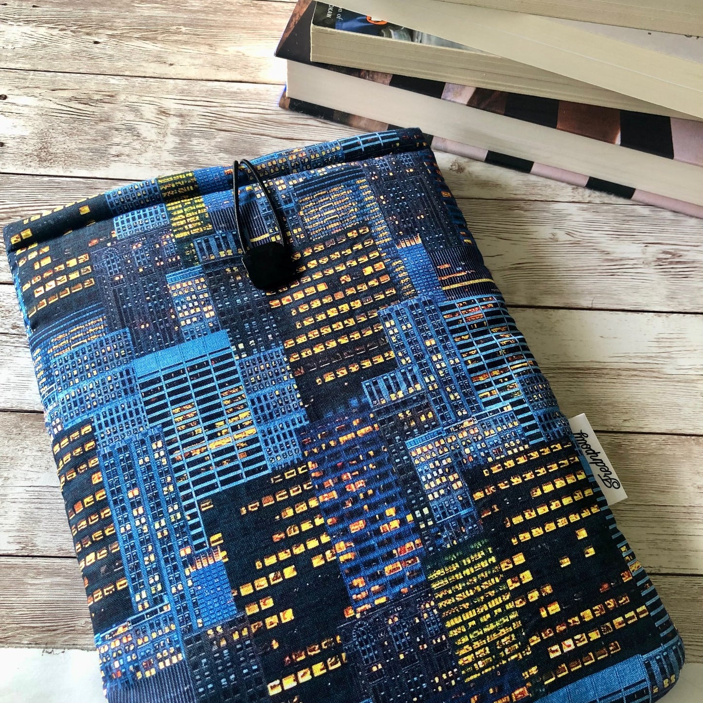 City Lights padded book/tablet sleeve