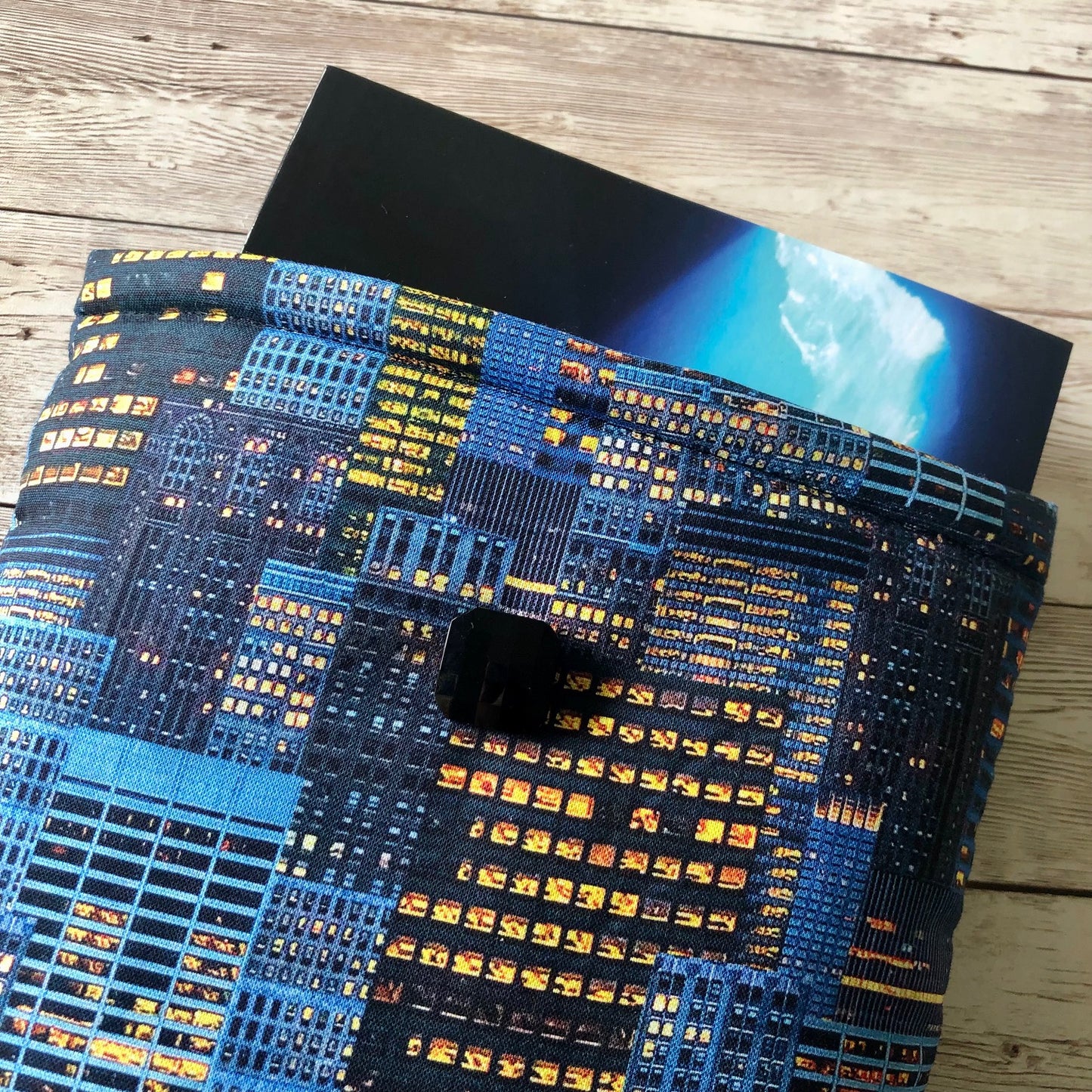 City Lights padded book/tablet sleeve