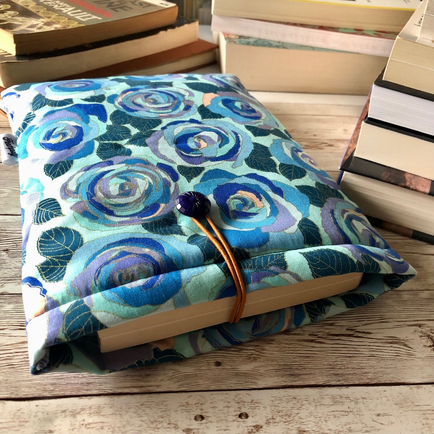 Abstract Blue Roses padded book/tablet sleeve