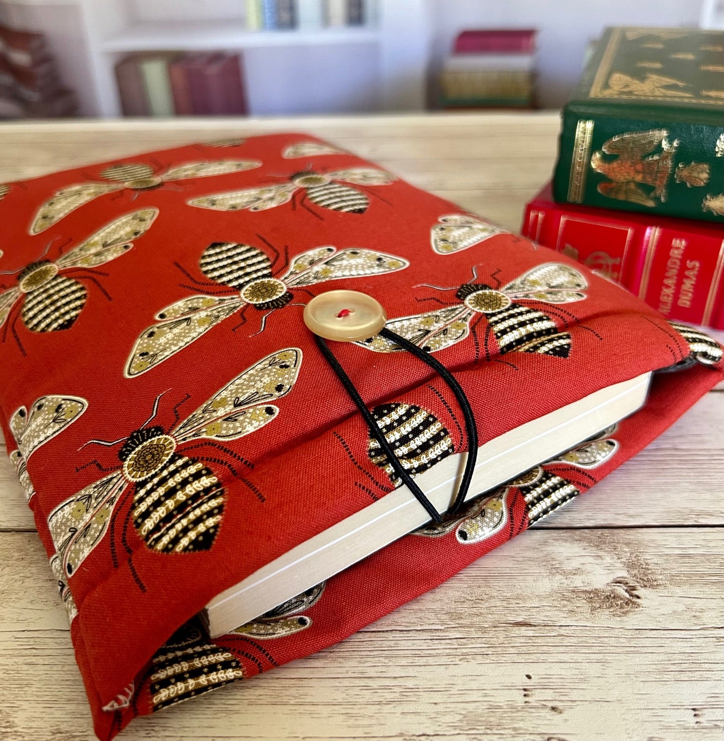 Gold Metallic Bees on Red padded book/tablet sleeve