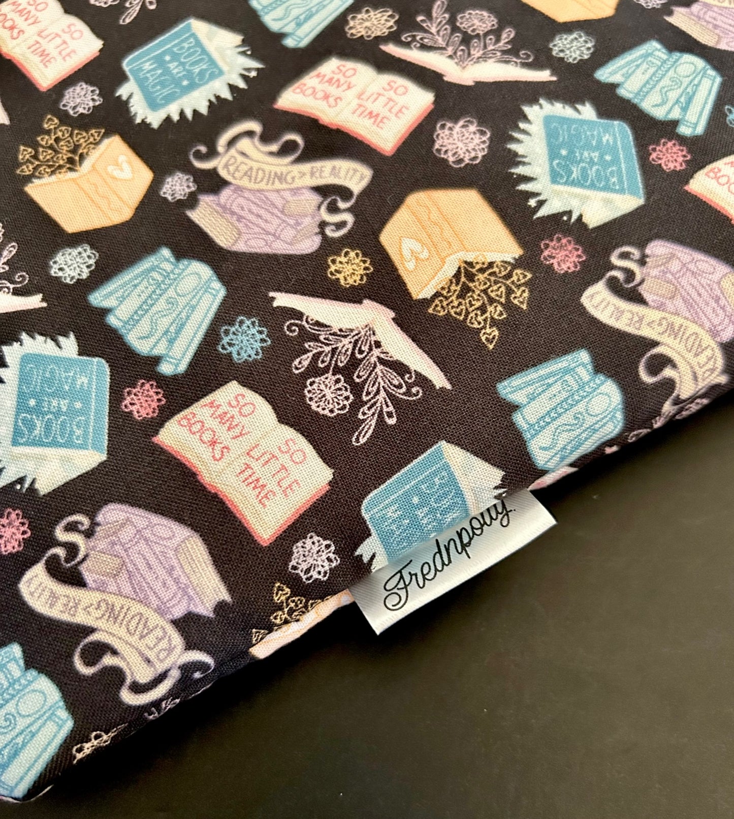 Books are Magic padded book/tablet sleeve