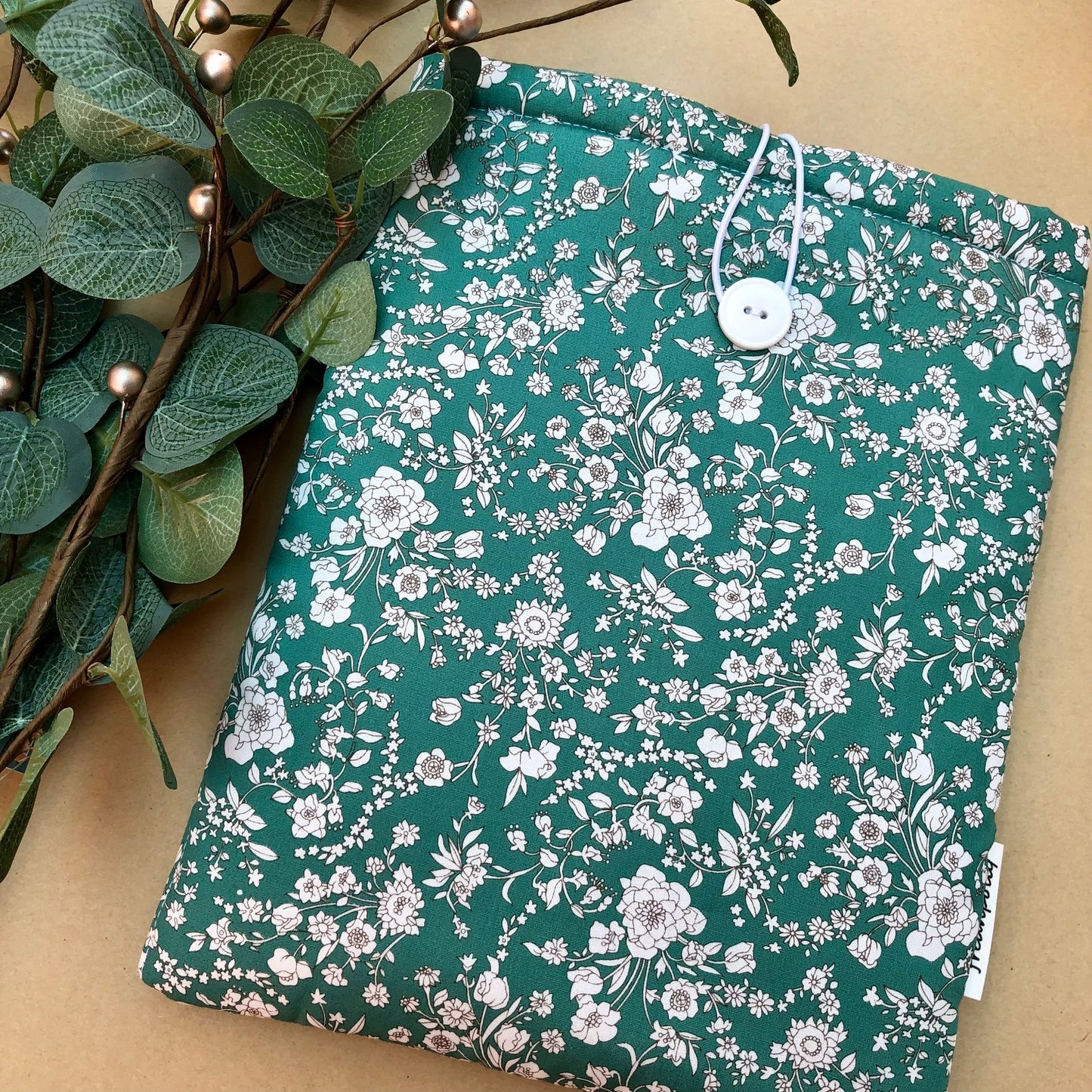 Green White Mini Roses padded book/tablet sleeve