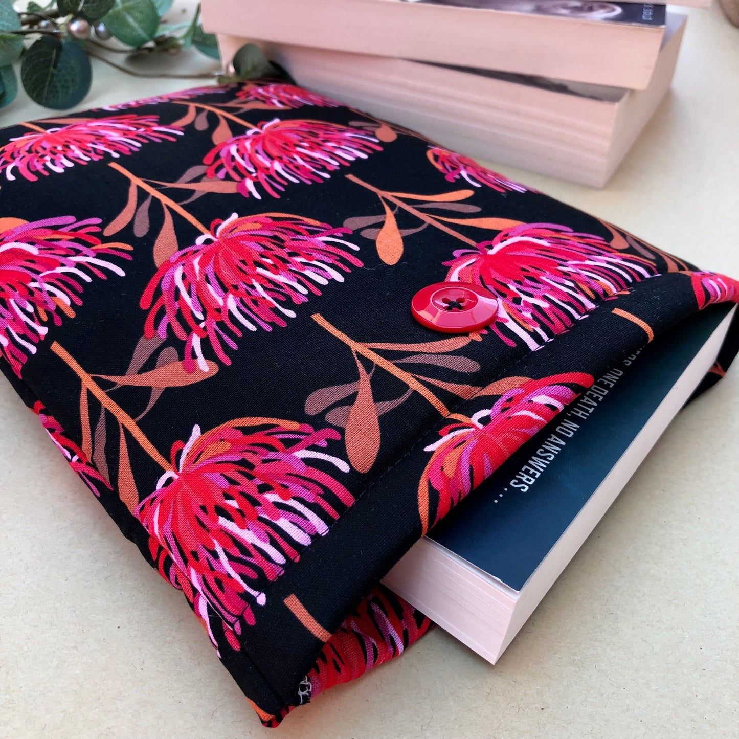 Waratah Floral padded book/tablet sleeve