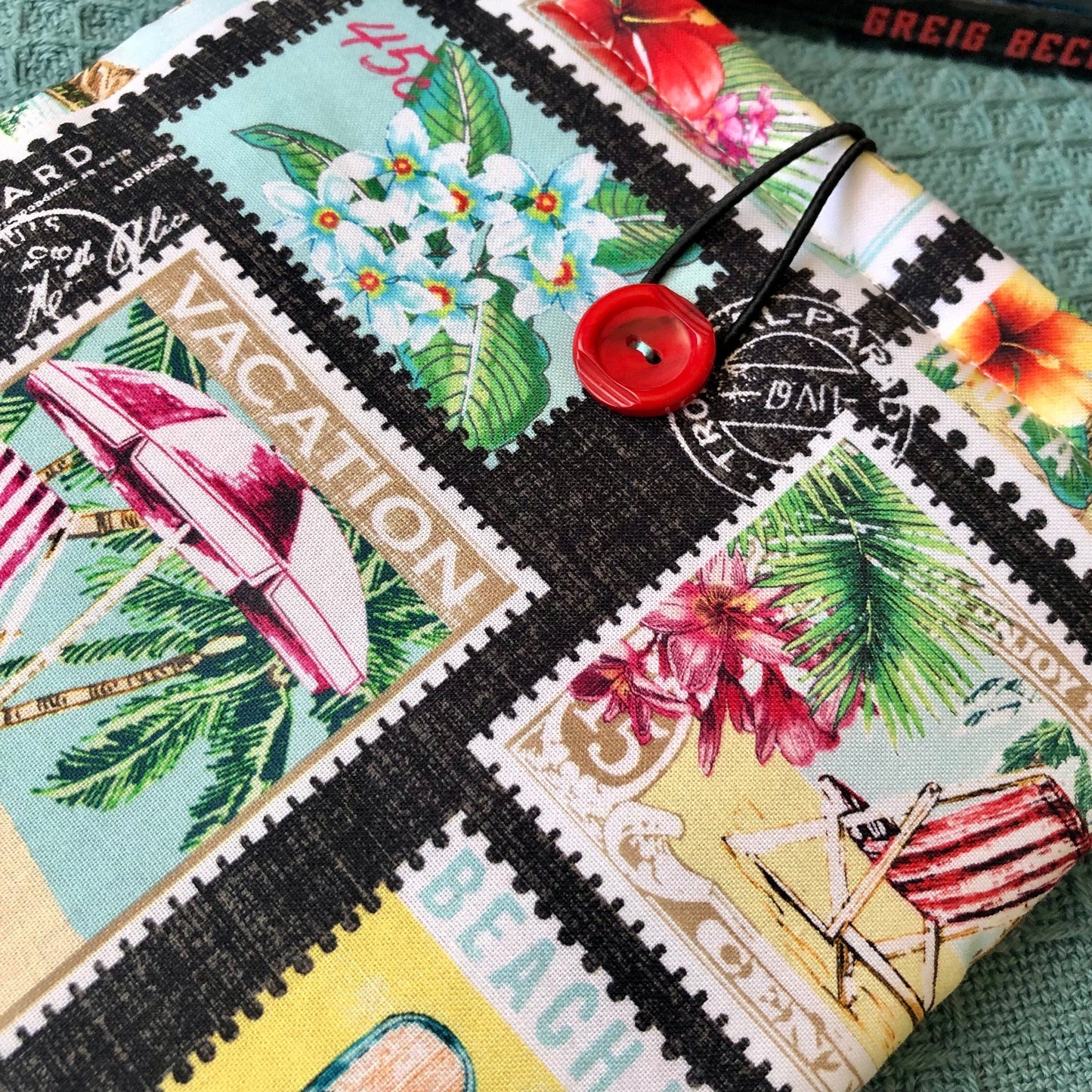 Hawaii Stamps Tropical padded book/tablet sleeve