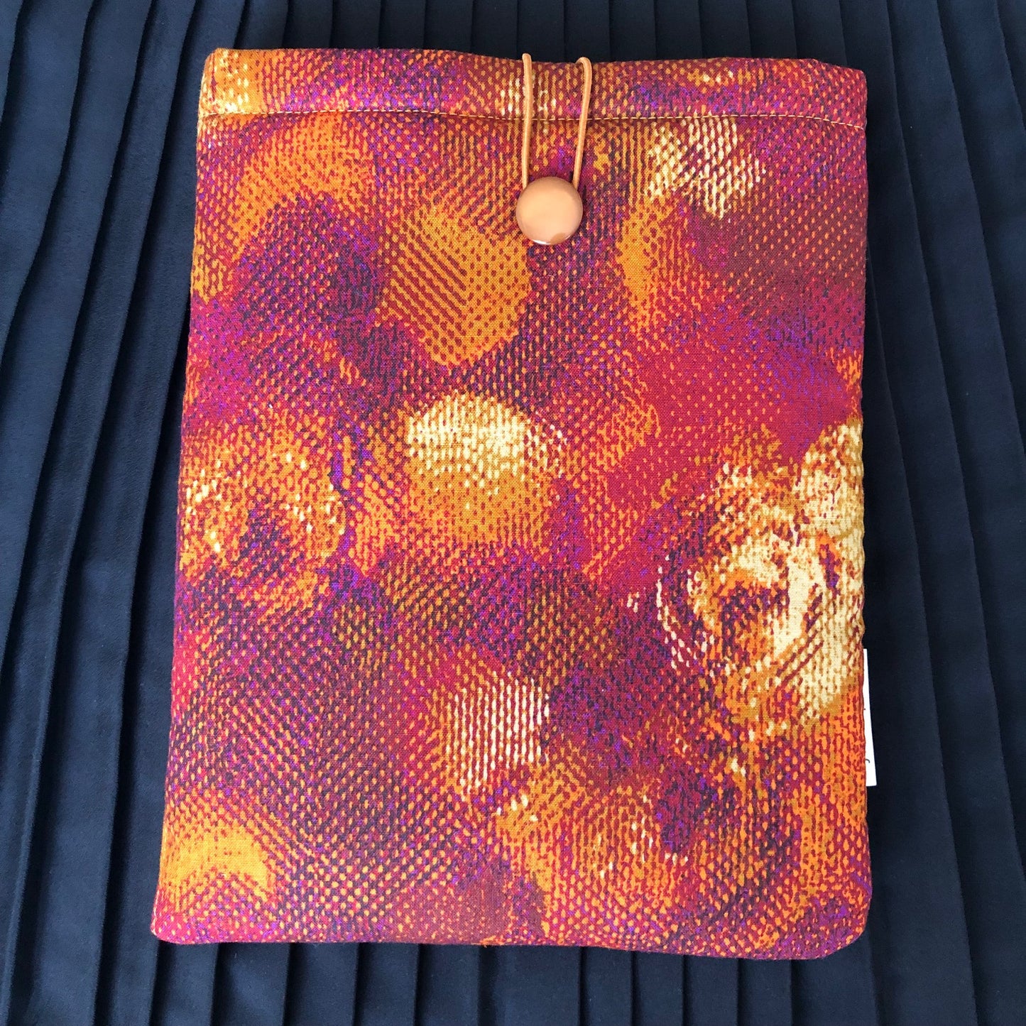 Pixelated Roses padded book/tablet sleeve