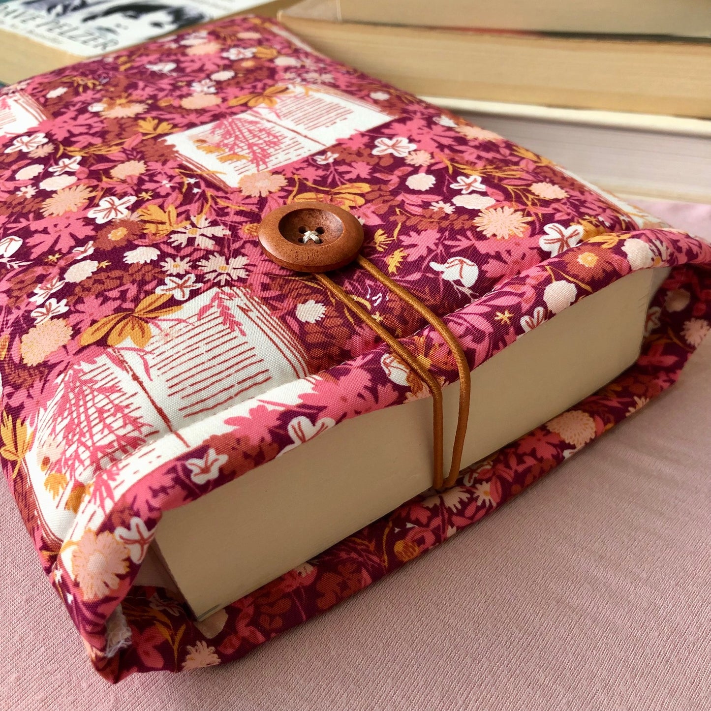 Book Lover Floral padded book/tablet sleeve