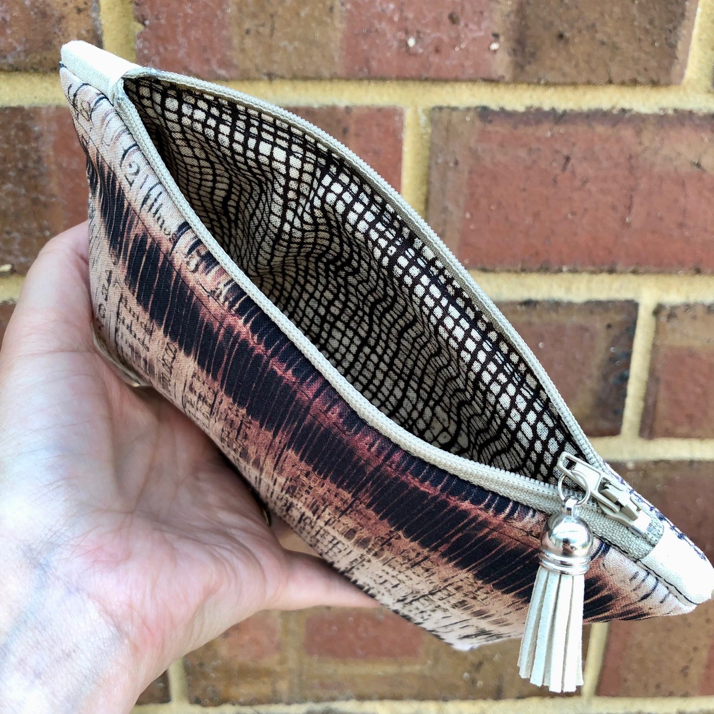 London Grunge lined zipper pouch with tassel