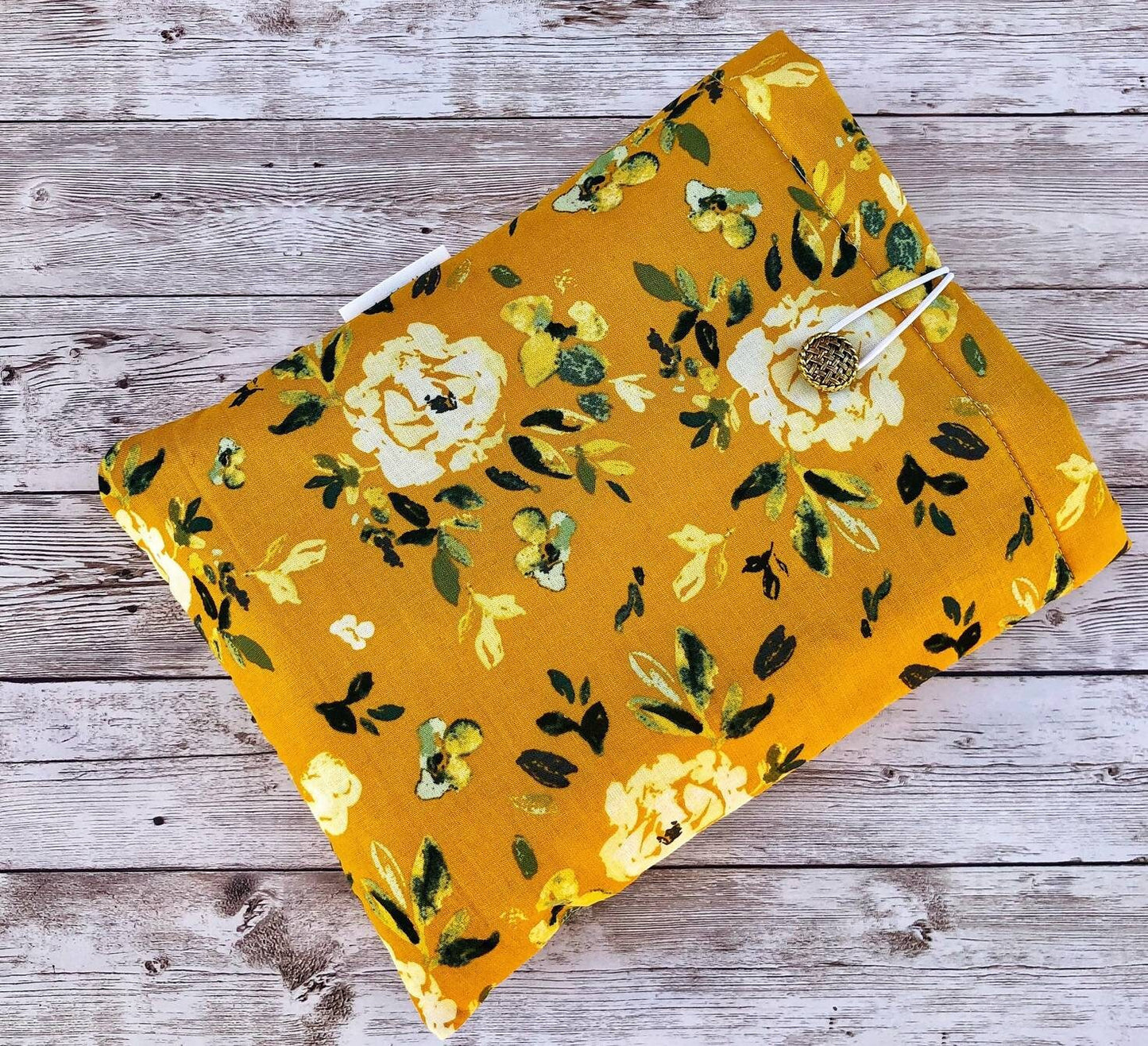 Yellow White Shabby Roses padded book/tablet sleeve