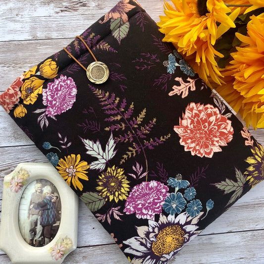 Autumn Floral padded book/tablet sleeve