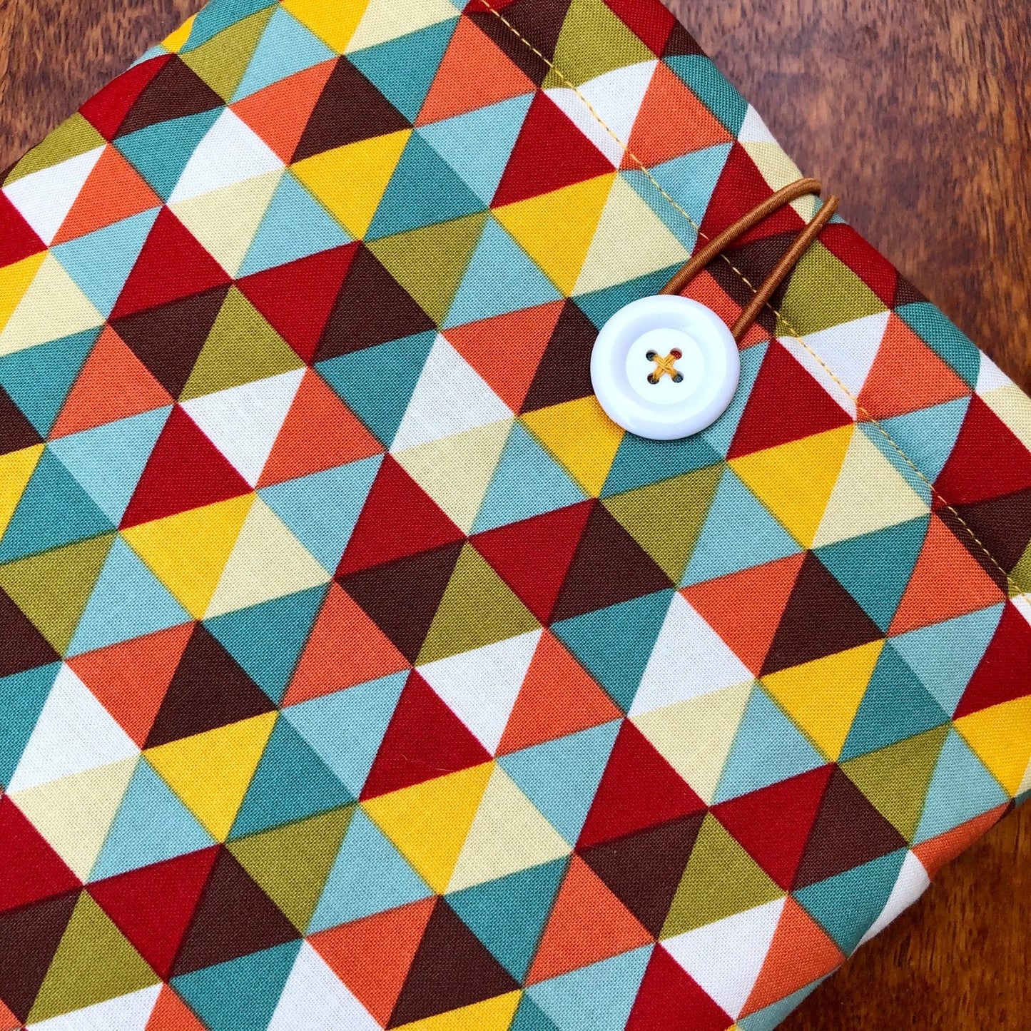 Multicolour Triangles padded book/tablet sleeve