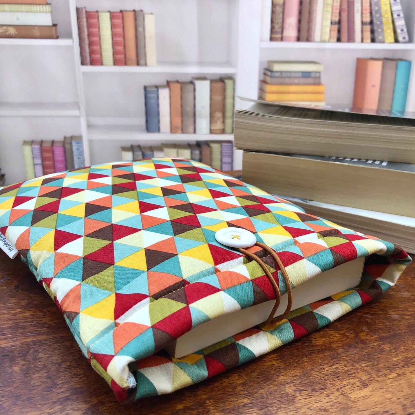 Multicolour Triangles padded book/tablet sleeve