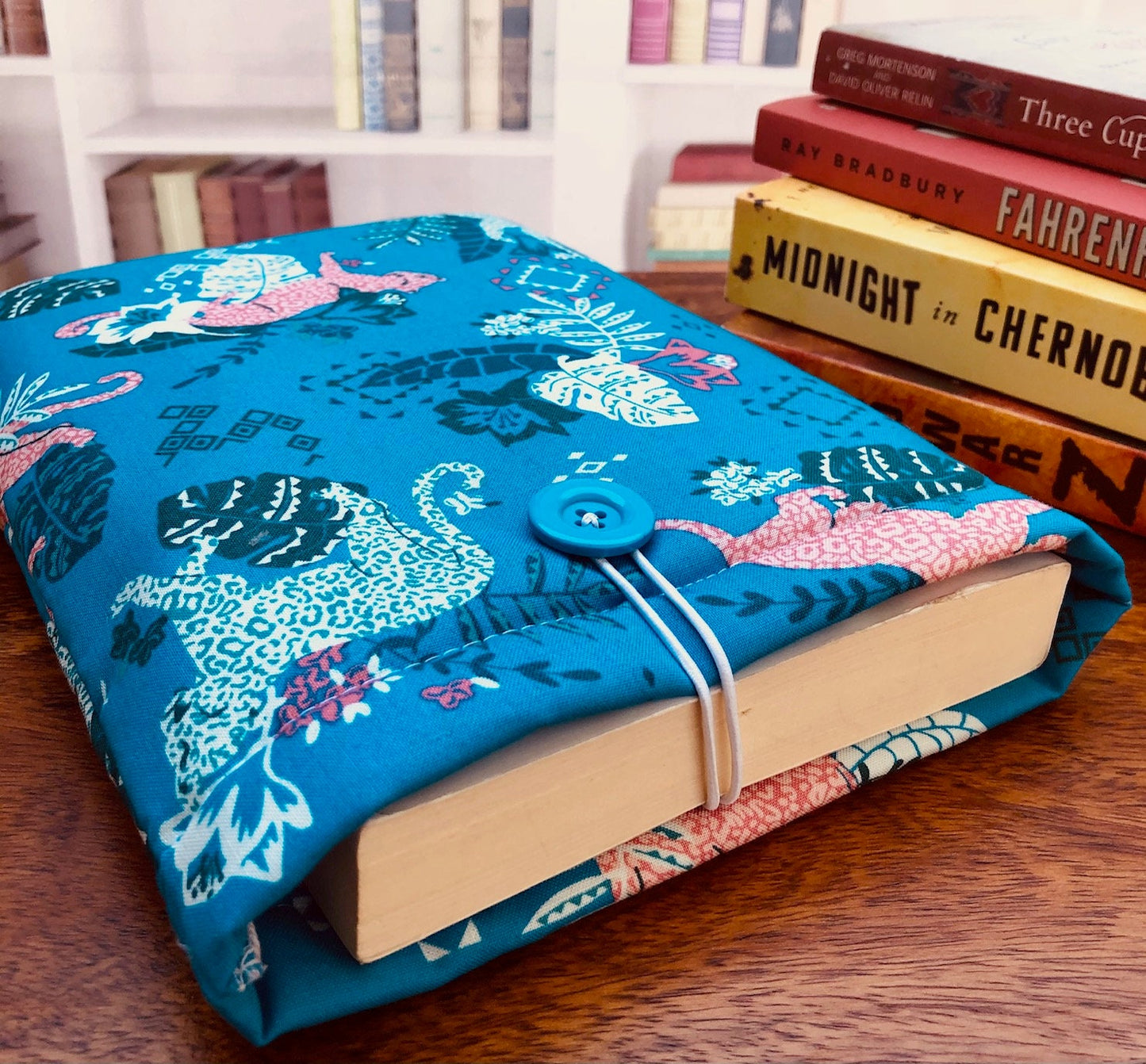 Pink Blue Leopard padded book/tablet sleeve