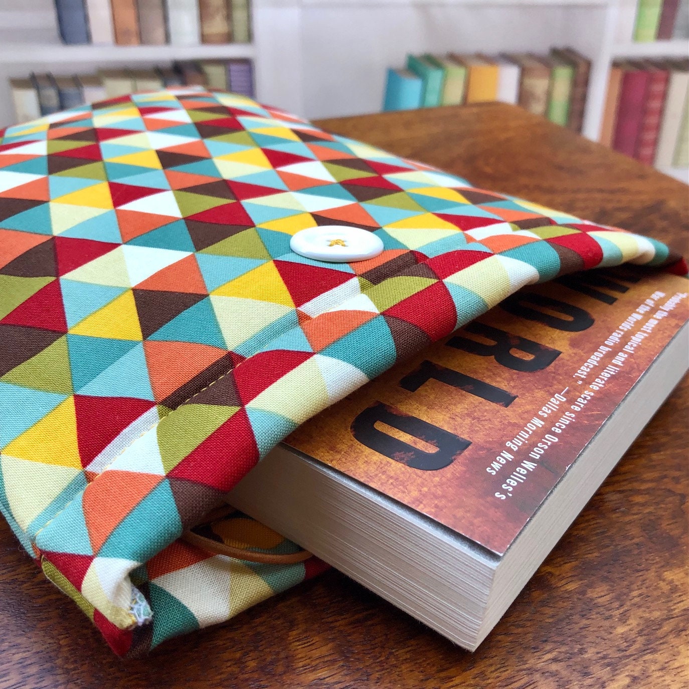 Multicolour Triangles padded book/tablet sleeve