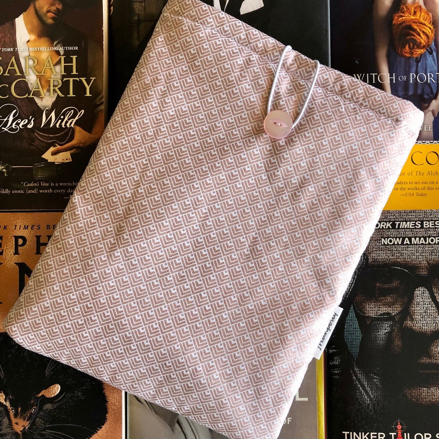 Blush Pink Shimmer Geometric padded book/tablet sleeve