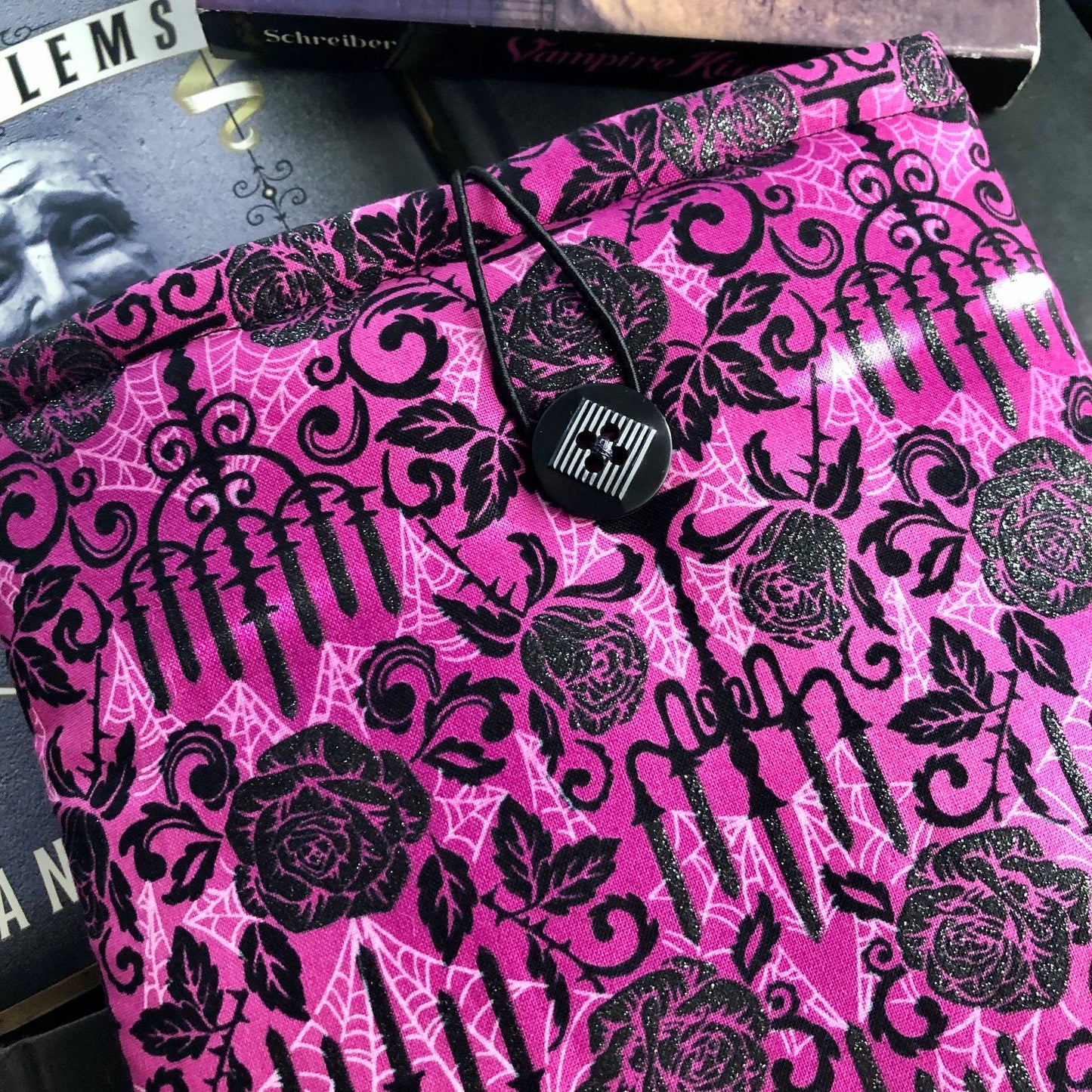 Victorian Gothic Roses on Pink padded book/tablet sleeve