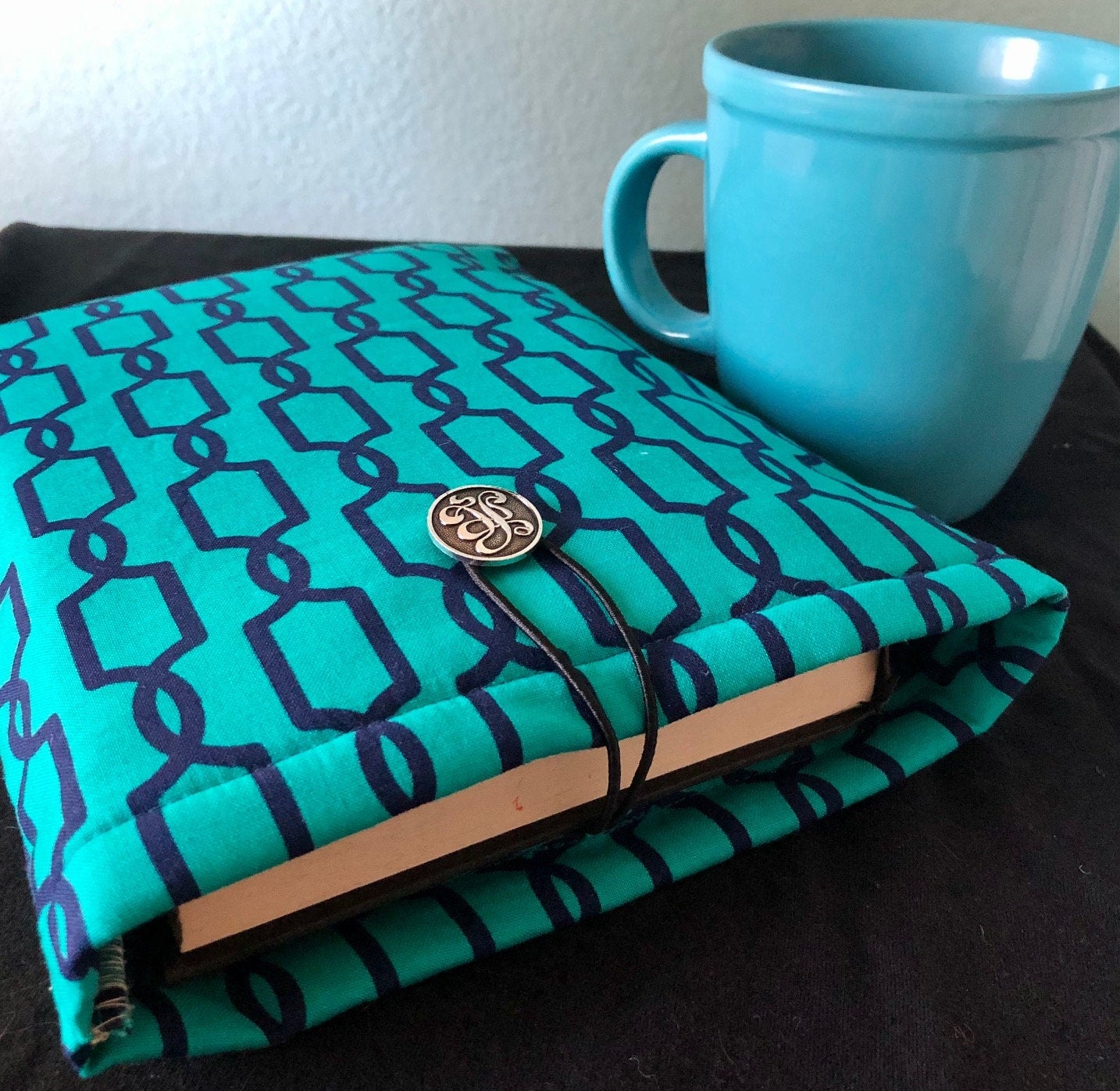 Teal and Navy Chain padded book sleeve