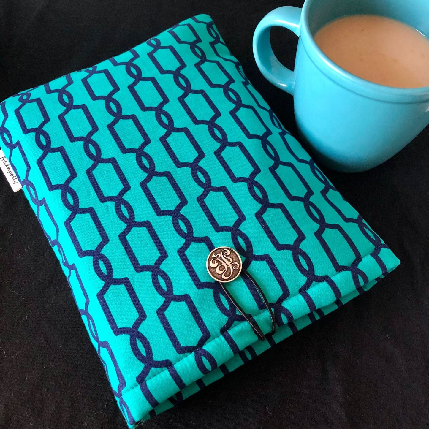 Teal and Navy Chain padded book sleeve