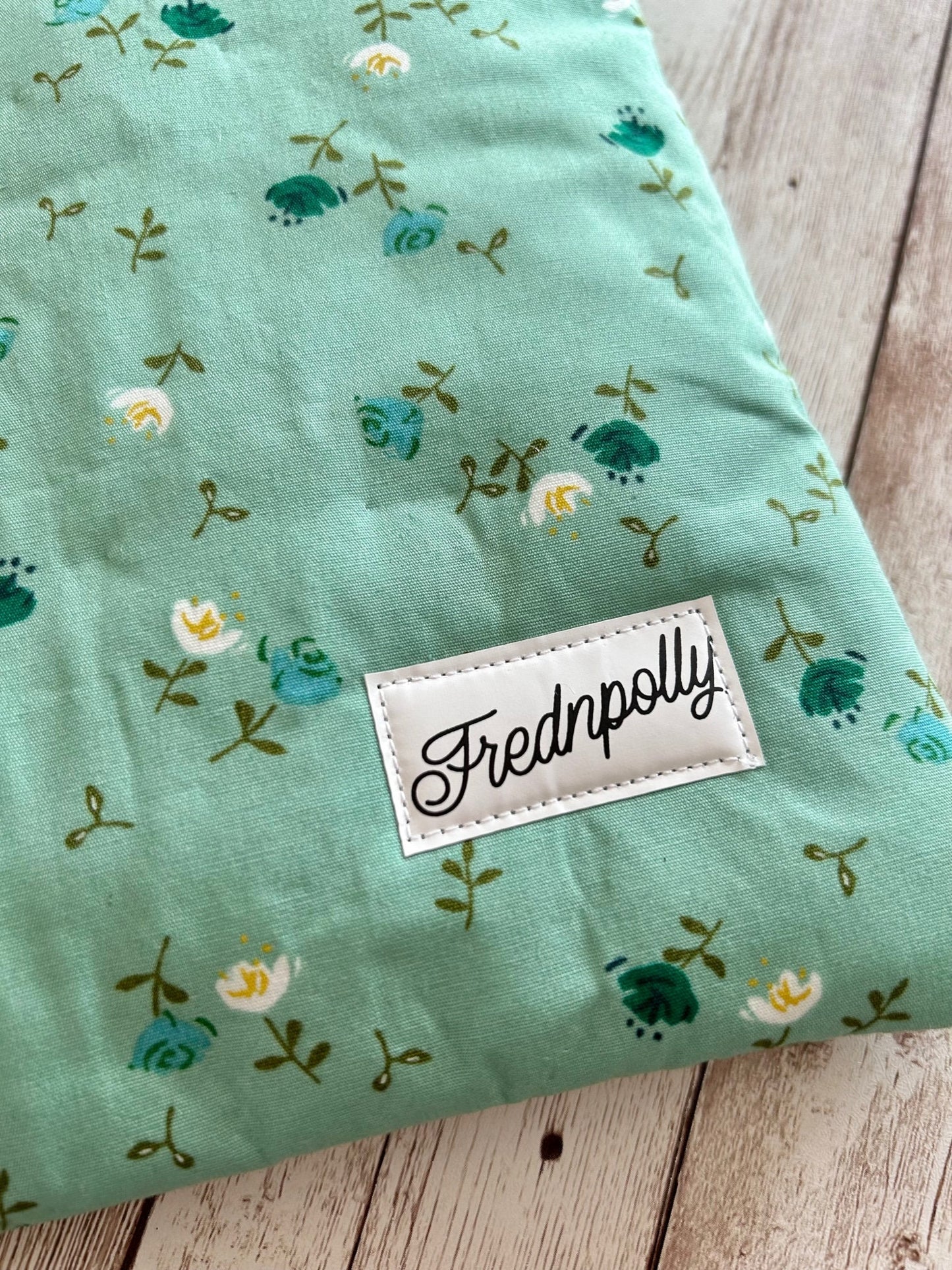 Mint Petite Floral padded book/tablet sleeve